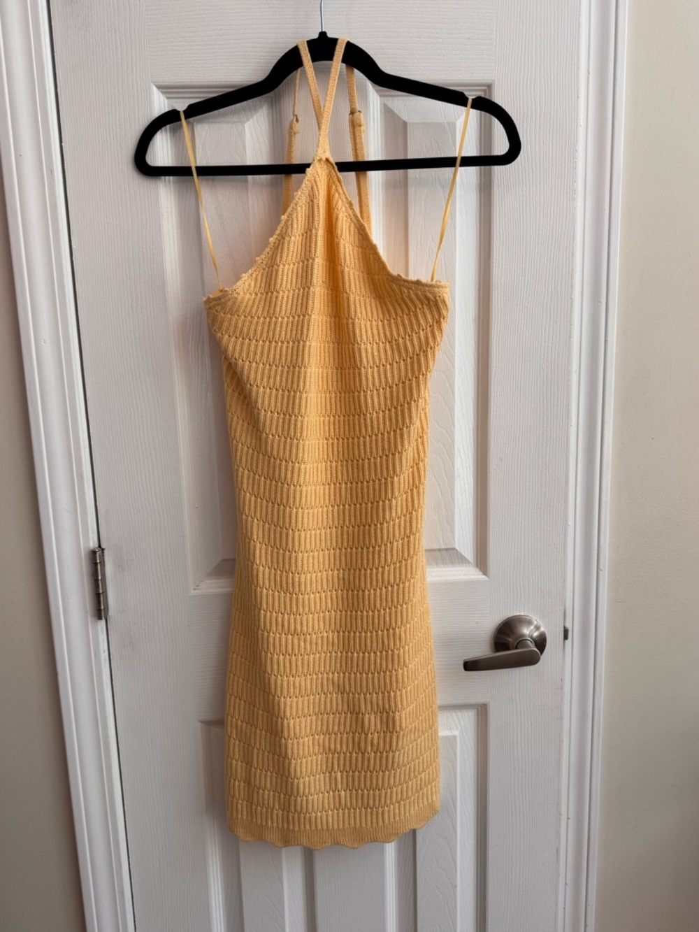 LE LIS Yellow Knit Crisscross Halter Dress 5% Wool Size Medium